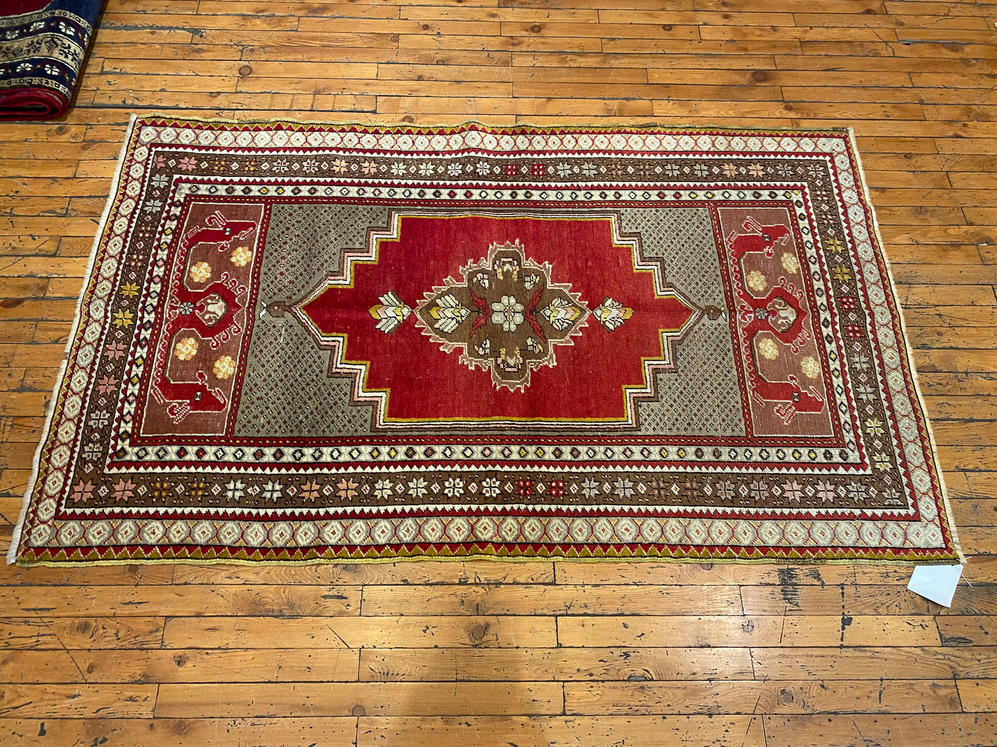 Traditional Anatolia Handmade Carpet – Turkish Heritage Piece 4x6ft