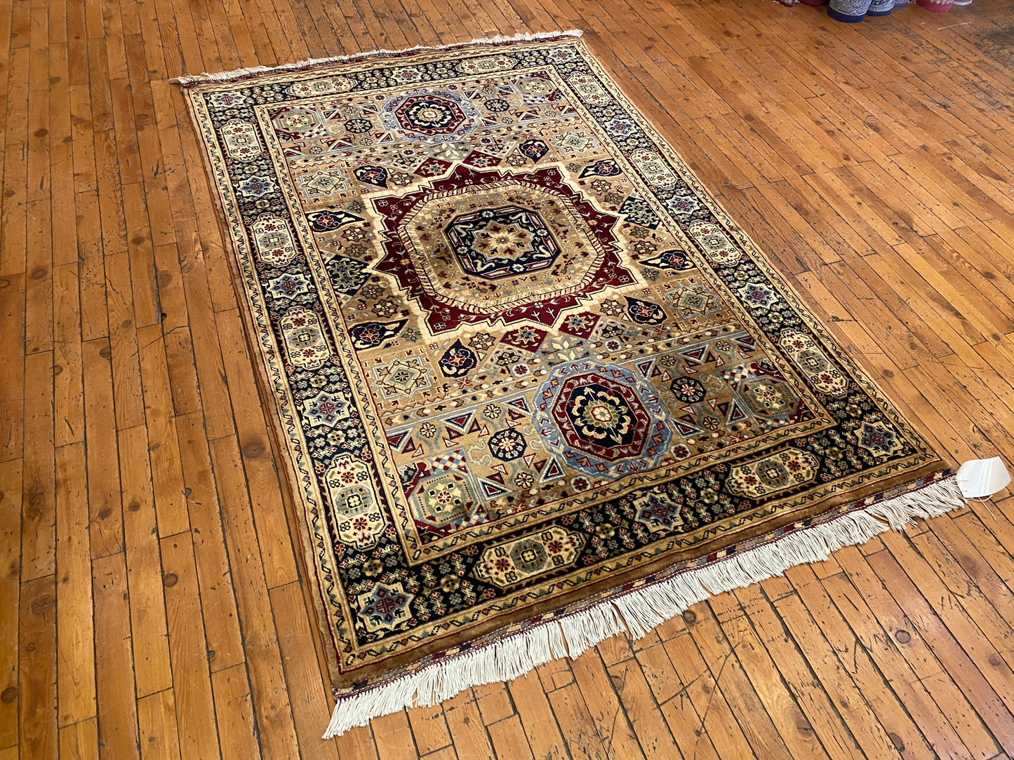 Hand-Knotted Wool Oriental Carpet with Geometric Pattern 4”x5’7” Cappadocia Rug Collection