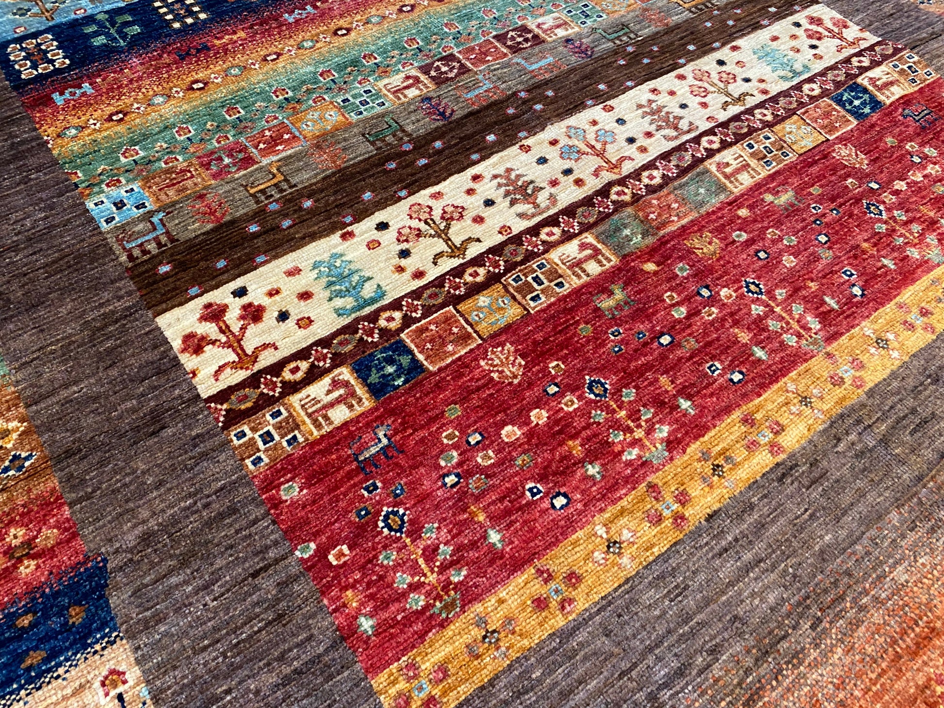 Tribal Gabbeh Handmade Wool Rug 5x7 ft Cappadocia Rug Collection