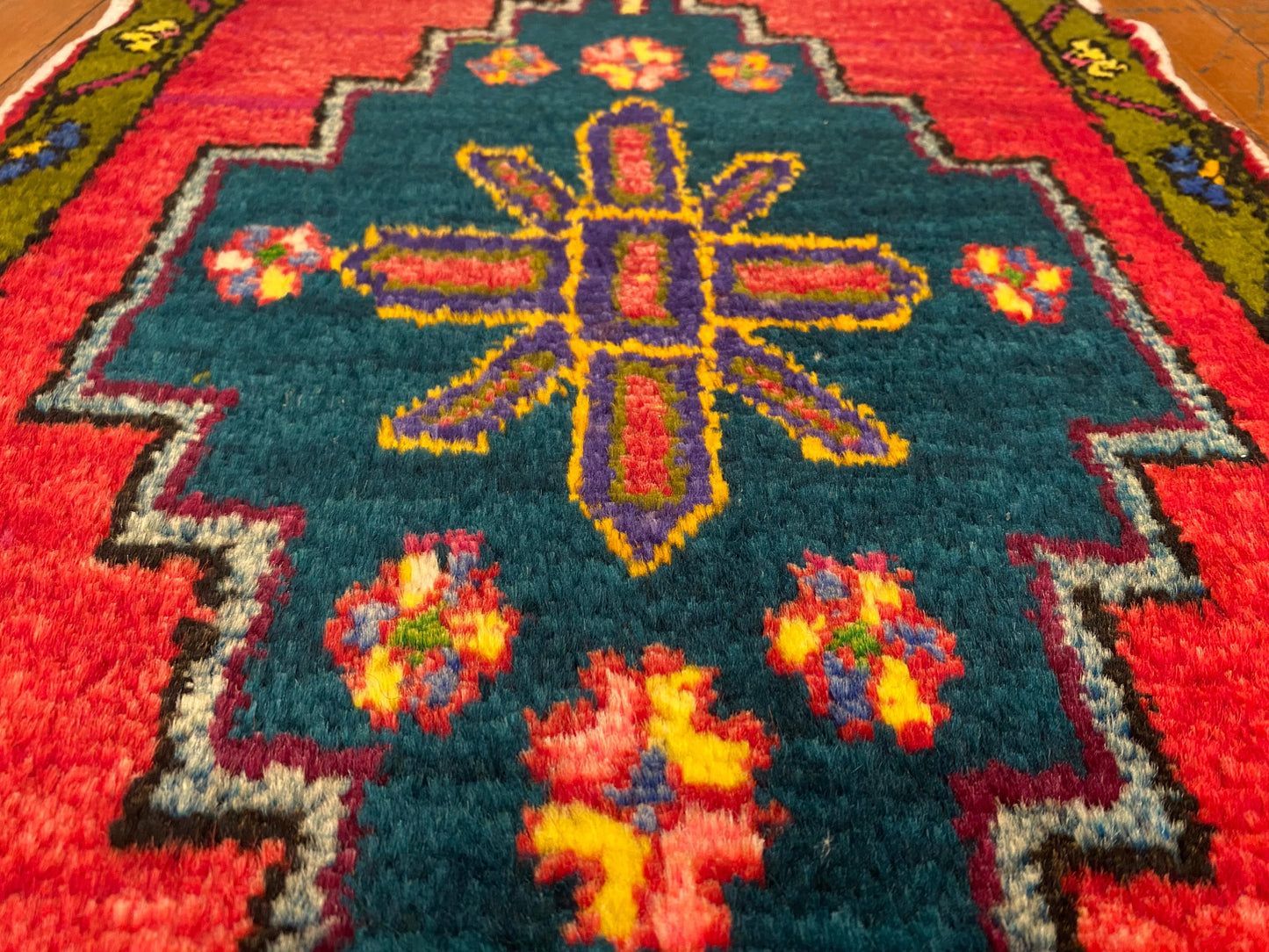 Cappadocia Rug 2x4 - Handwoven Turkish Rug 53x130cm
