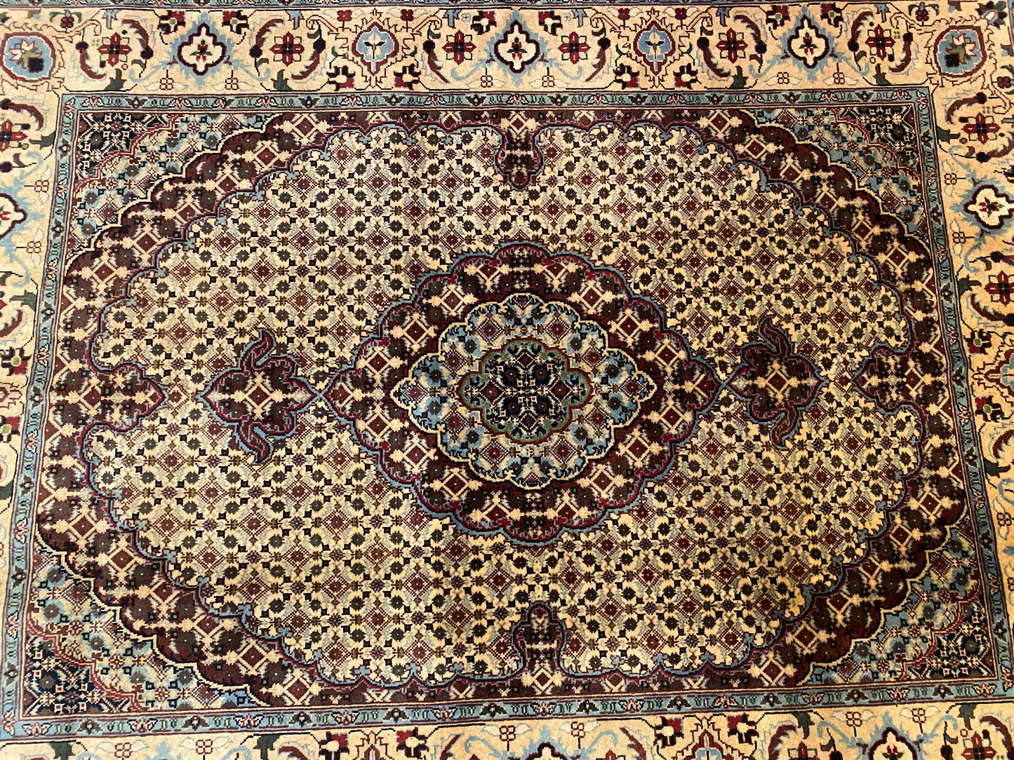 Authentic Geometric Pattern Wool Oriental Area Rug, Hand Knotted 5”x7”