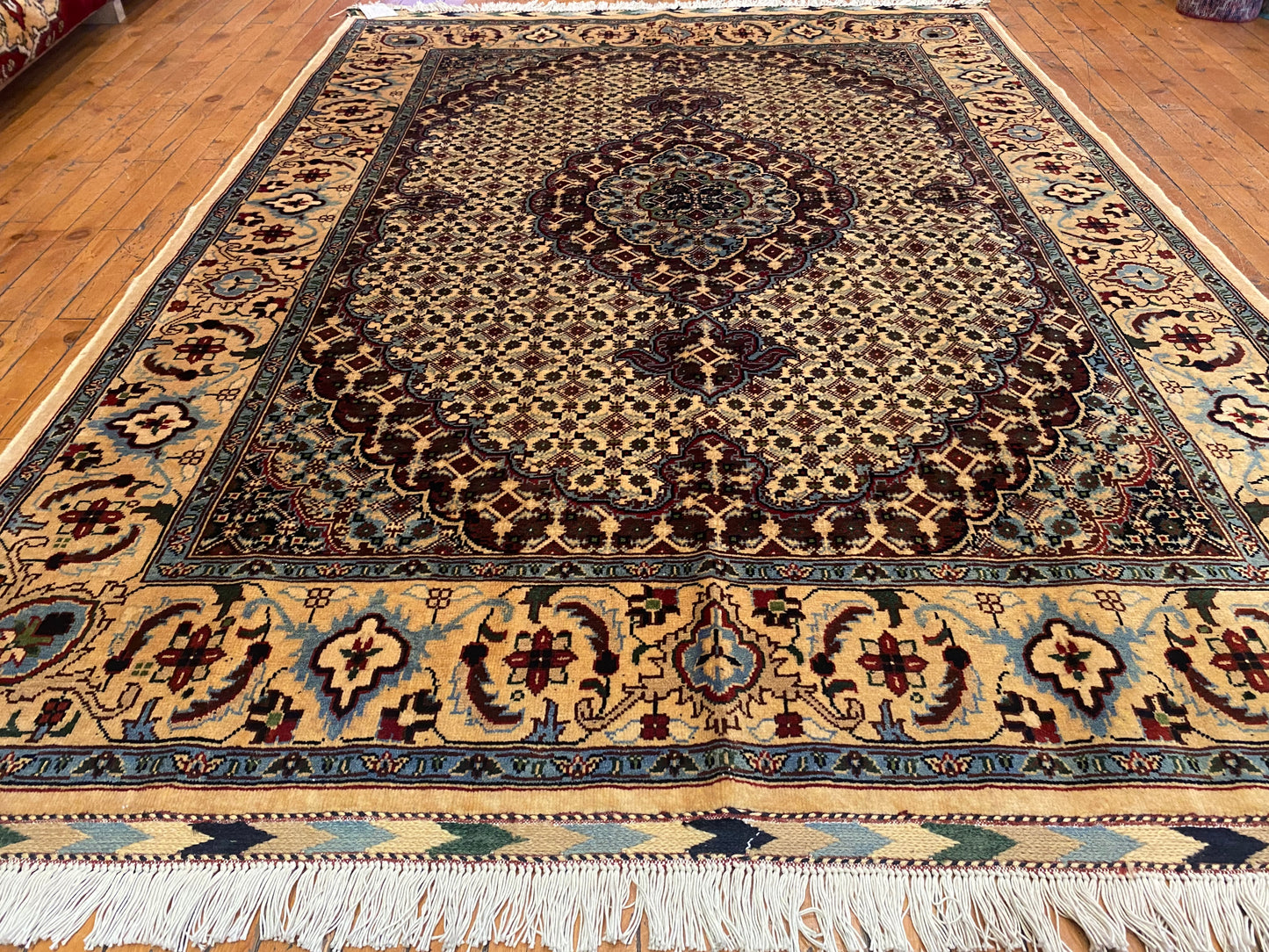 Authentic Geometric Pattern Wool Oriental Area Rug, Hand Knotted 5”x7”