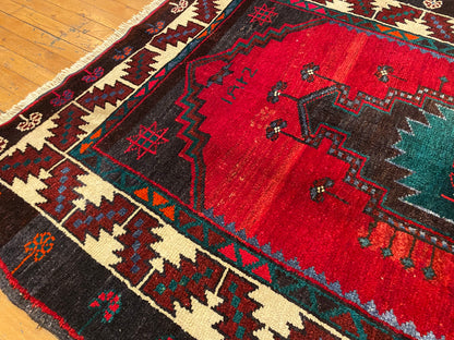 Dark Colors Traditional Handmade Rug 4x6ft