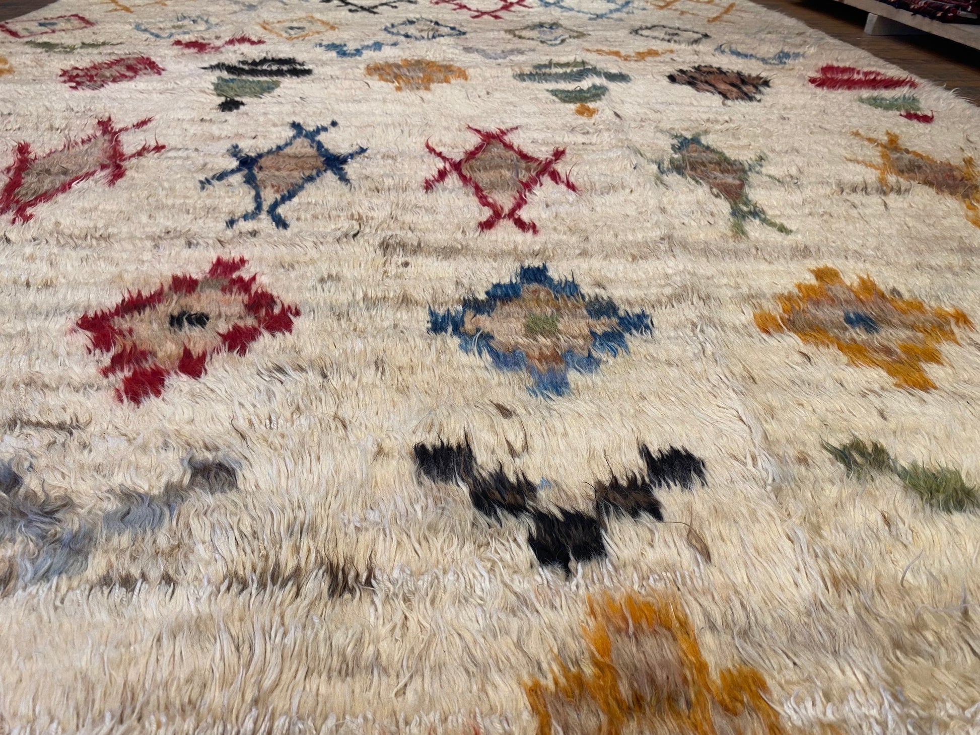 Extraordinary Area Turkish Handmade Rug Cappadocia Rug Collection