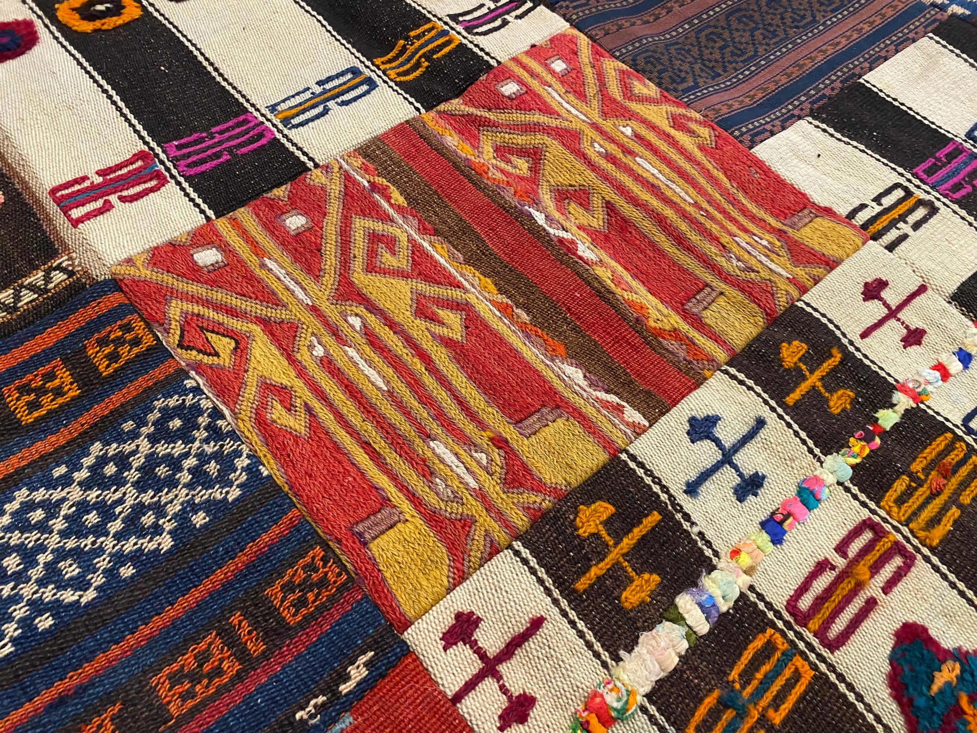 Patchwork Rug 4”x6” Cappadocia Rug Collection