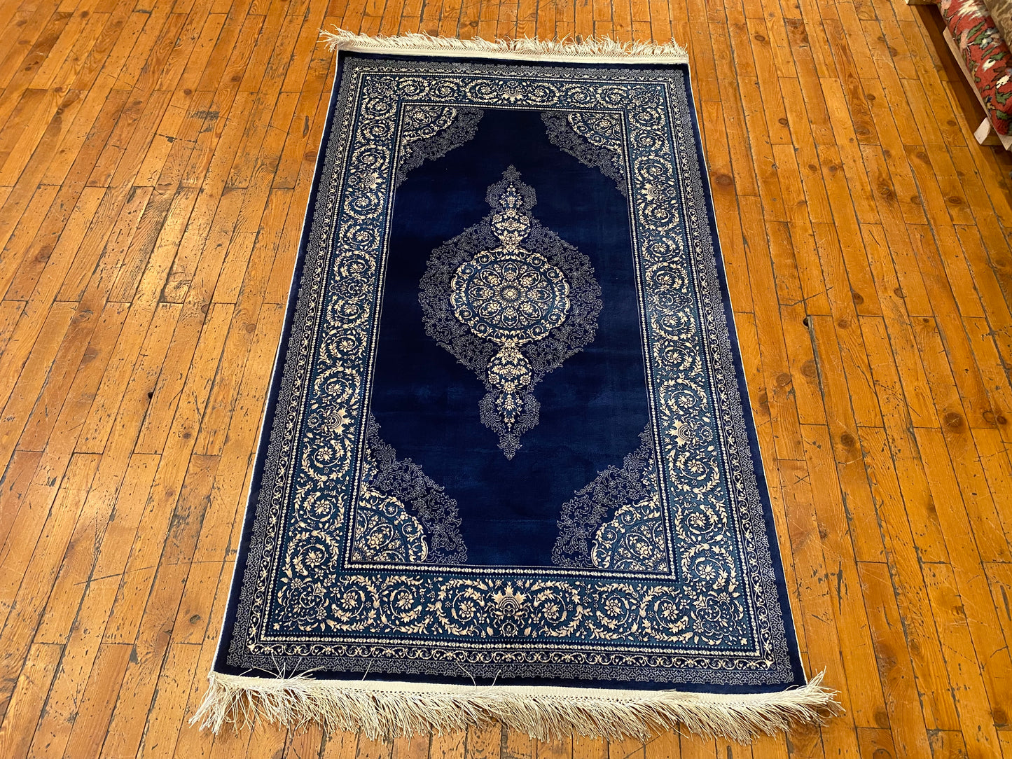 Elegant Turkish Blue Medallion Silk Rug 2’11”x5”
