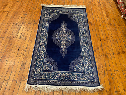 Elegant Turkish Blue Medallion Silk Rug 2’11”x5”