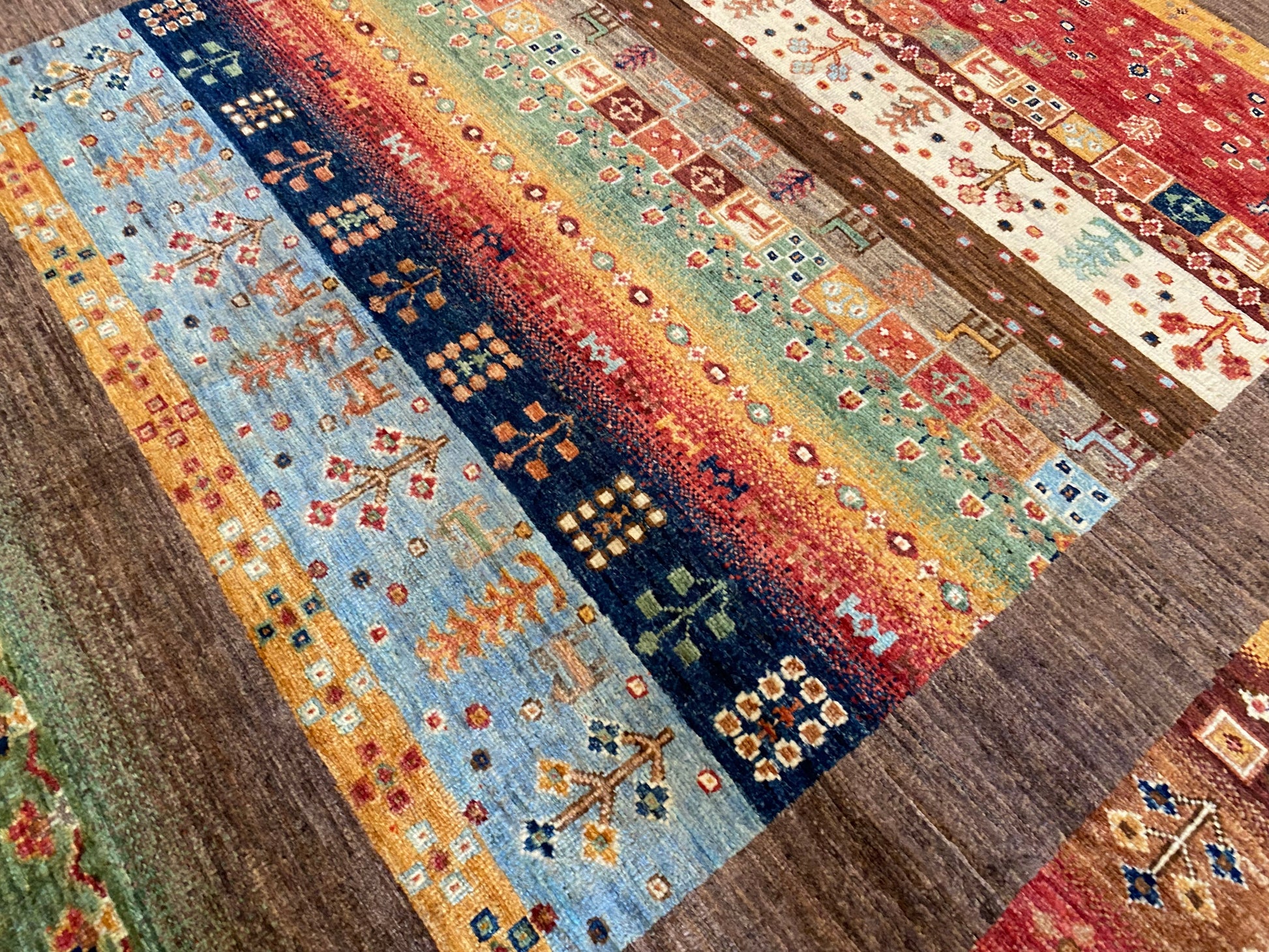 Tribal Gabbeh Handmade Wool Rug 5x7 ft Cappadocia Rug Collection