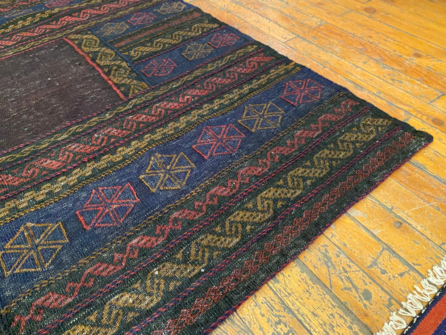 Authentic Square Antique Kilim Rug 4'2"x3'9" - Handwoven Turkish Vintage Carpet