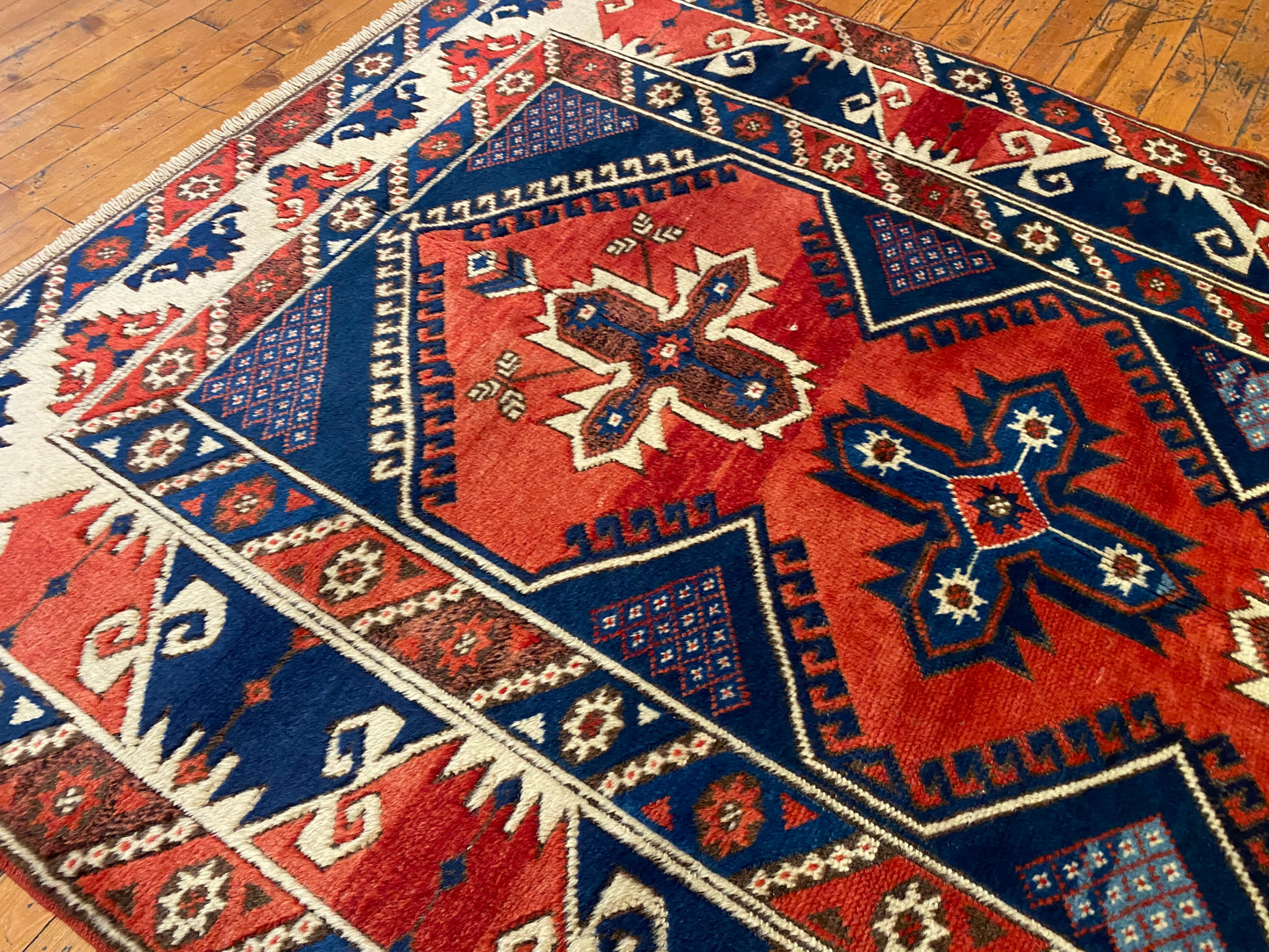 Vintage Dösemealtı Handmade Turkish Rug – Traditional Anatolian Wool Carpet 4x6ft