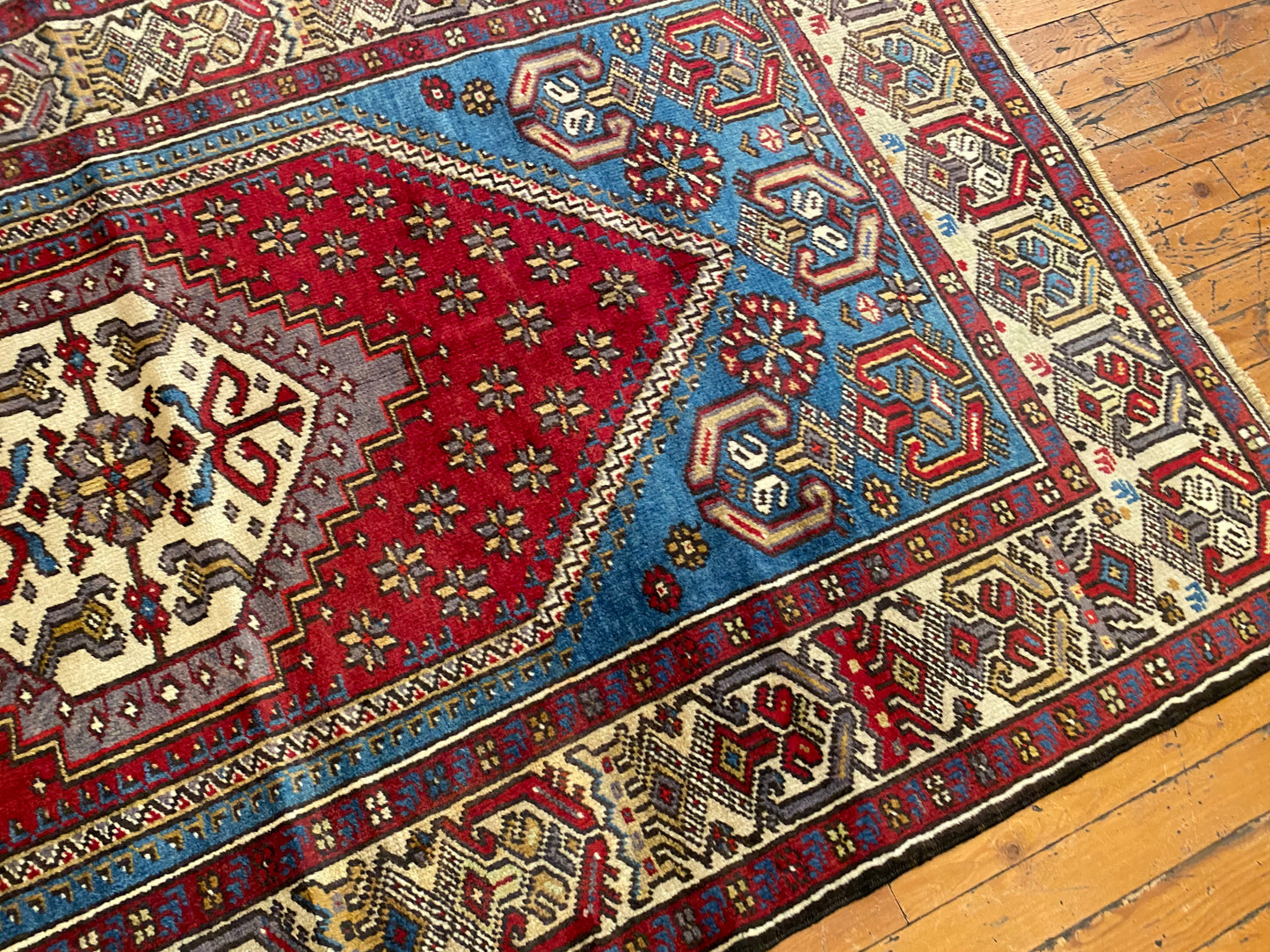 Turkish Wool Rug from Cappadocia ,Yahyali Pattern  ,Double Knotted, Natural Dyes