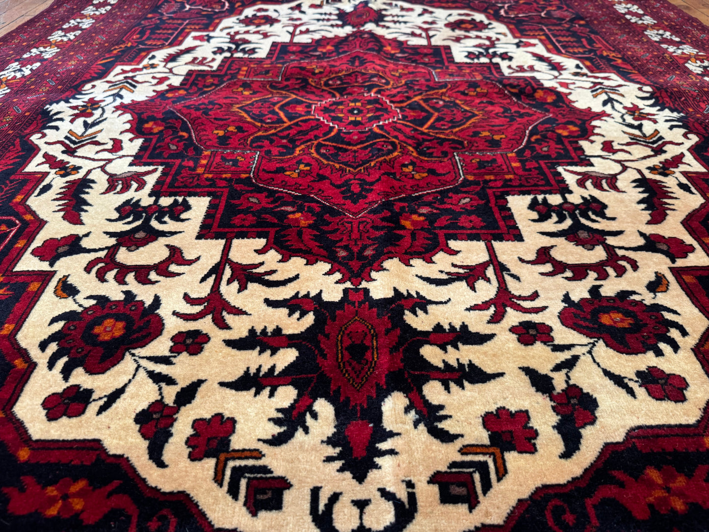 Deep Red Hand-Knotted Wool Rug – Vintage Floral Medallion Carpet 5x7ft Cappadocia Rug Collection