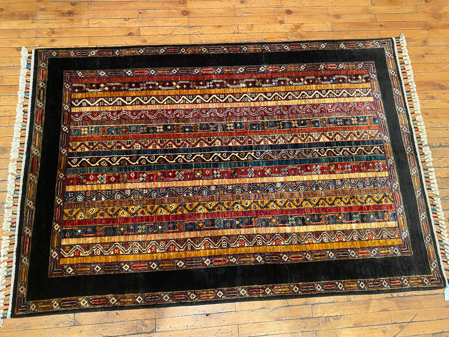 Handmade Zara Inspired Wool Area Rug - Vintage Style Hand-Knotted Neutral Black Oriental Carpet with Textured Design for Living Room, Bedroom Decor 4”x5’9”ft