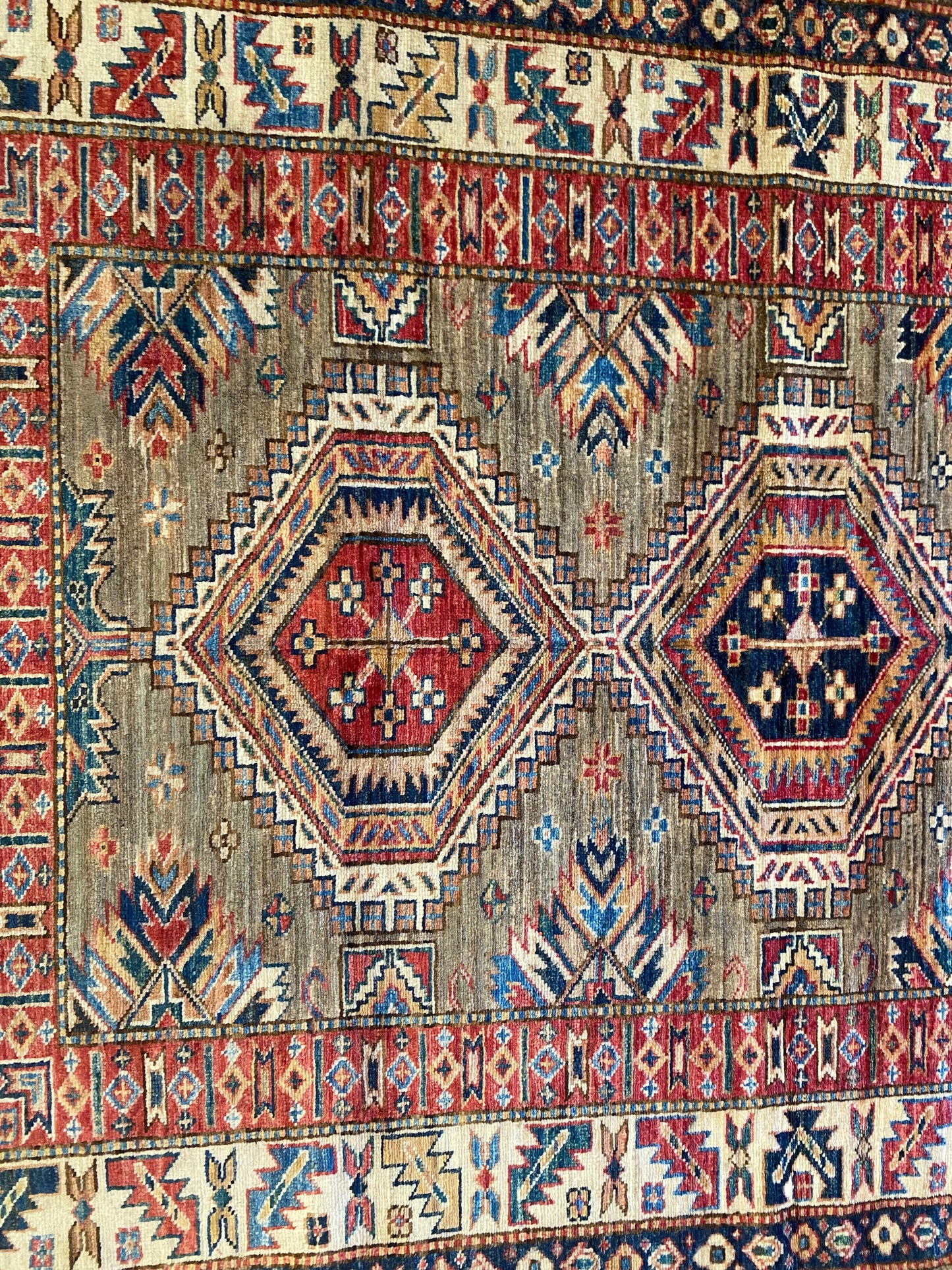 Geometric Design Handwoven Rug 4x6 ft Cappadocia Rug Collection