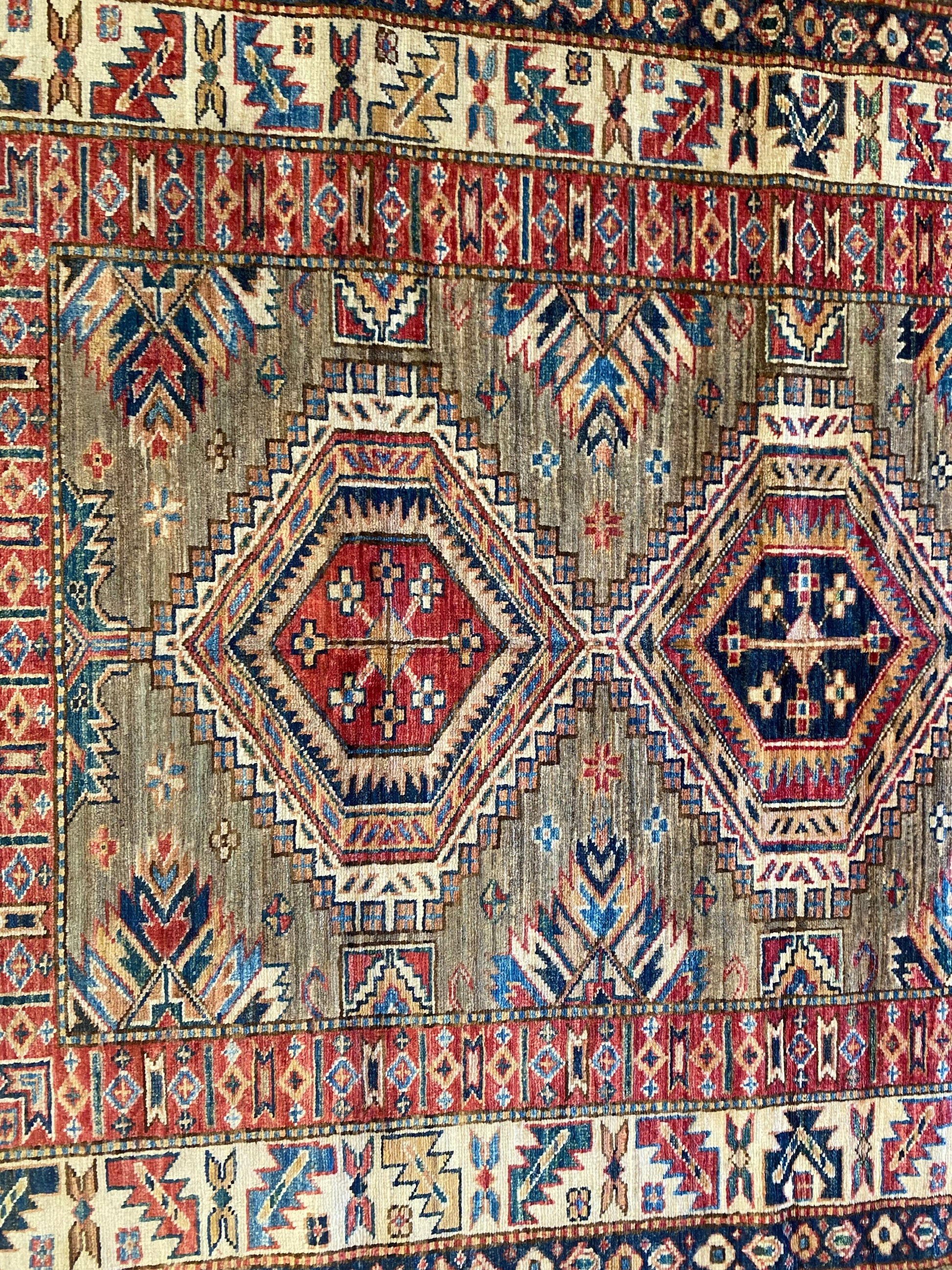 Geometric Design Handwoven Rug 4x6 ft Cappadocia Rug Collection