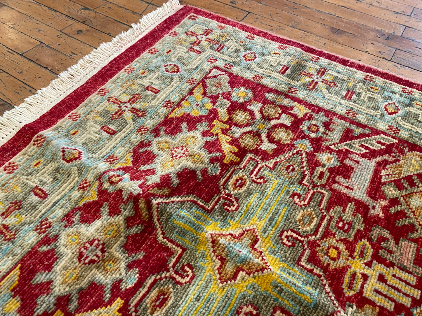 Handwoven Area Rug – Premium Quality Handmade Carpet
