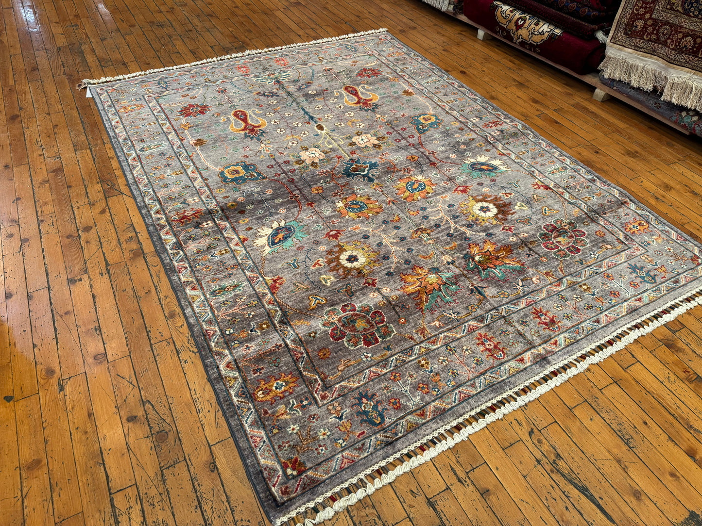 Gray Handwoven Wool Rug – Traditional Floral Oriental Design 5x7ft Cappadocia Rug Collection