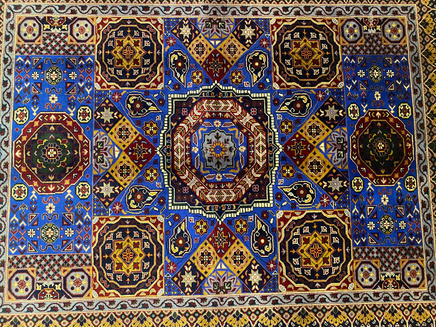 High-Quality Hand-Knotted Geometric Wool Rug, Oriental Style 5”x7”