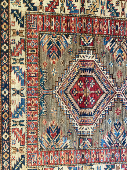 Geometric Design Handwoven Rug 4x6 ft Cappadocia Rug Collection