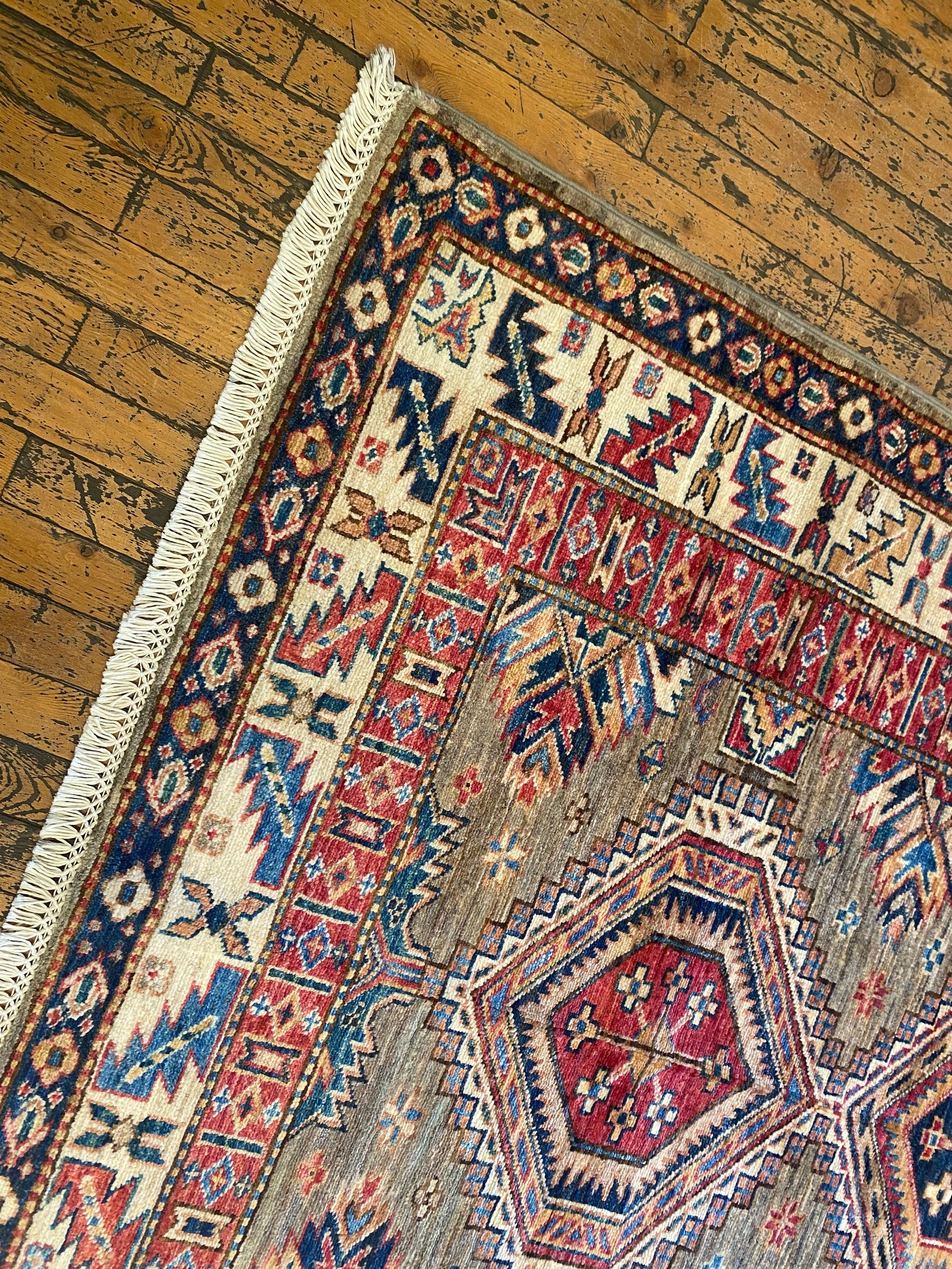 Geometric Design Handwoven Rug 4x6 ft Cappadocia Rug Collection