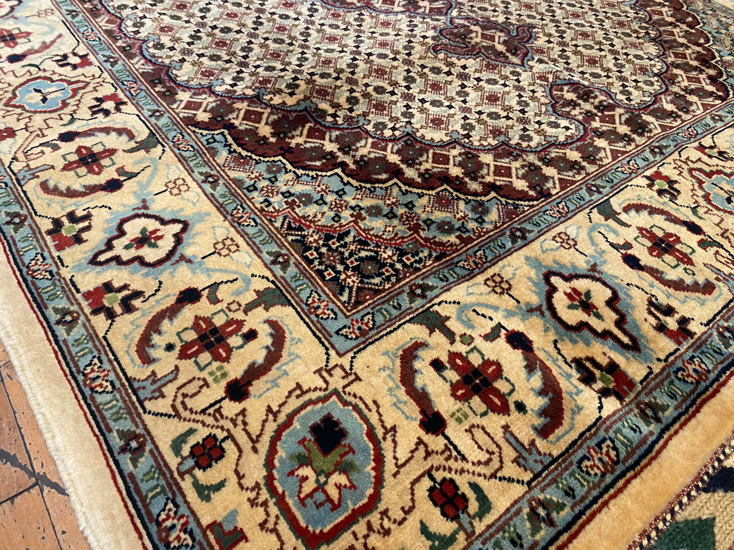 Authentic Geometric Pattern Wool Oriental Area Rug, Hand Knotted 5”x7”