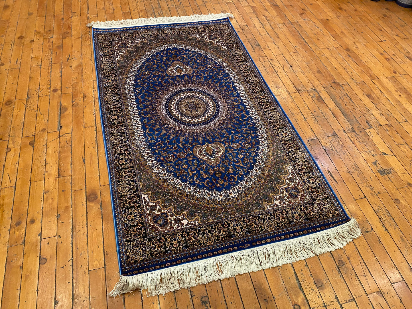 Medallion Traditional Turkish Silk Rug 3x5 ft - Hereke Quality Cappadocia Rug Collection