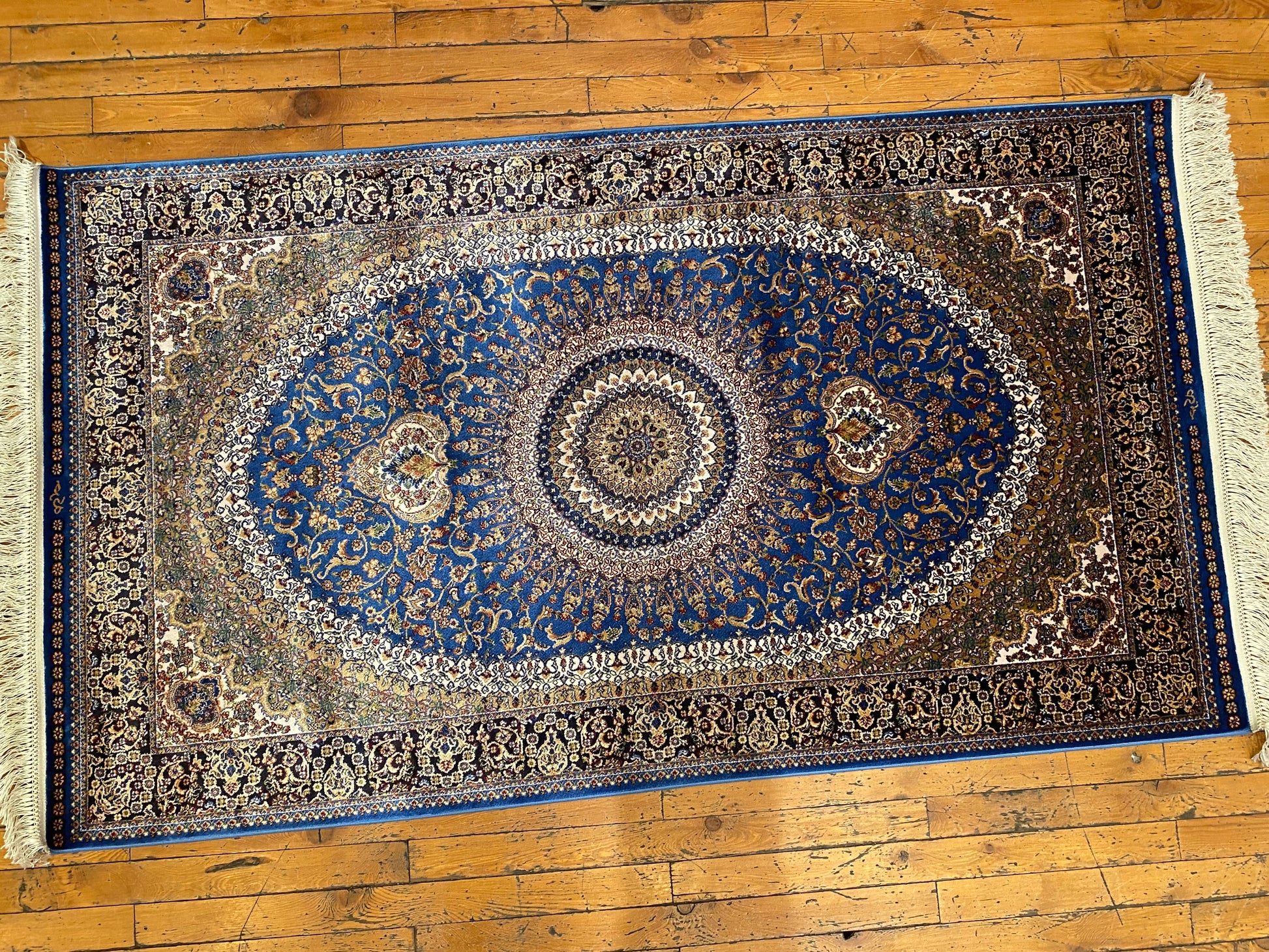 Medallion Traditional Turkish Silk Rug 3x5 ft - Hereke Quality Cappadocia Rug Collection