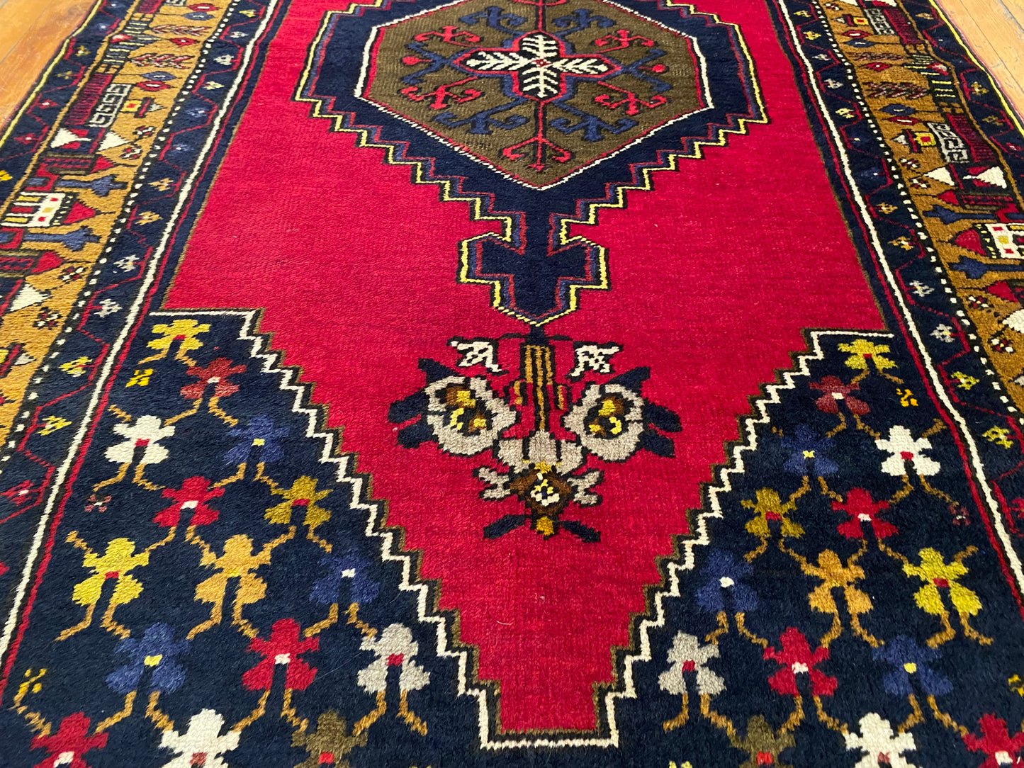 Turkish Wool Rug from Cappadocia ,Yahyali Pattern ,Double Knotted, Natural Dyes