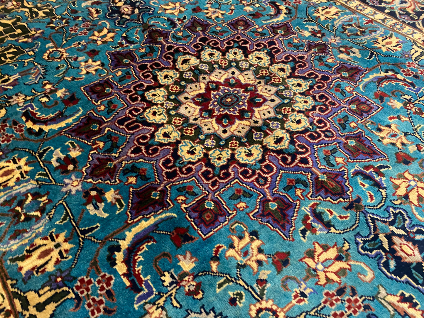 Hand-Knotted Wool Oriental Rug Featuring Geometric Design 5”x7”