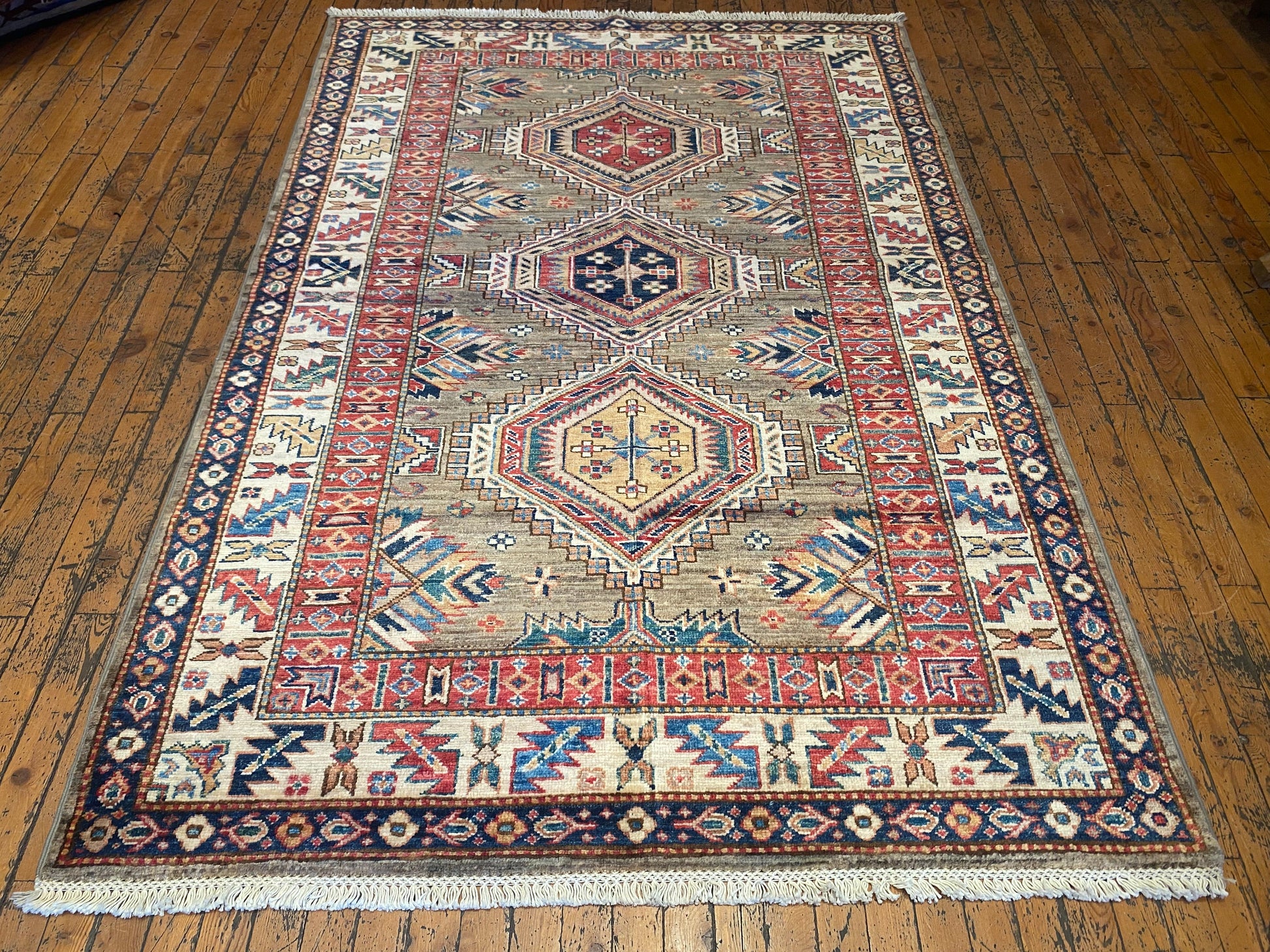 Geometric Design Handwoven Rug 4x6 ft Cappadocia Rug Collection