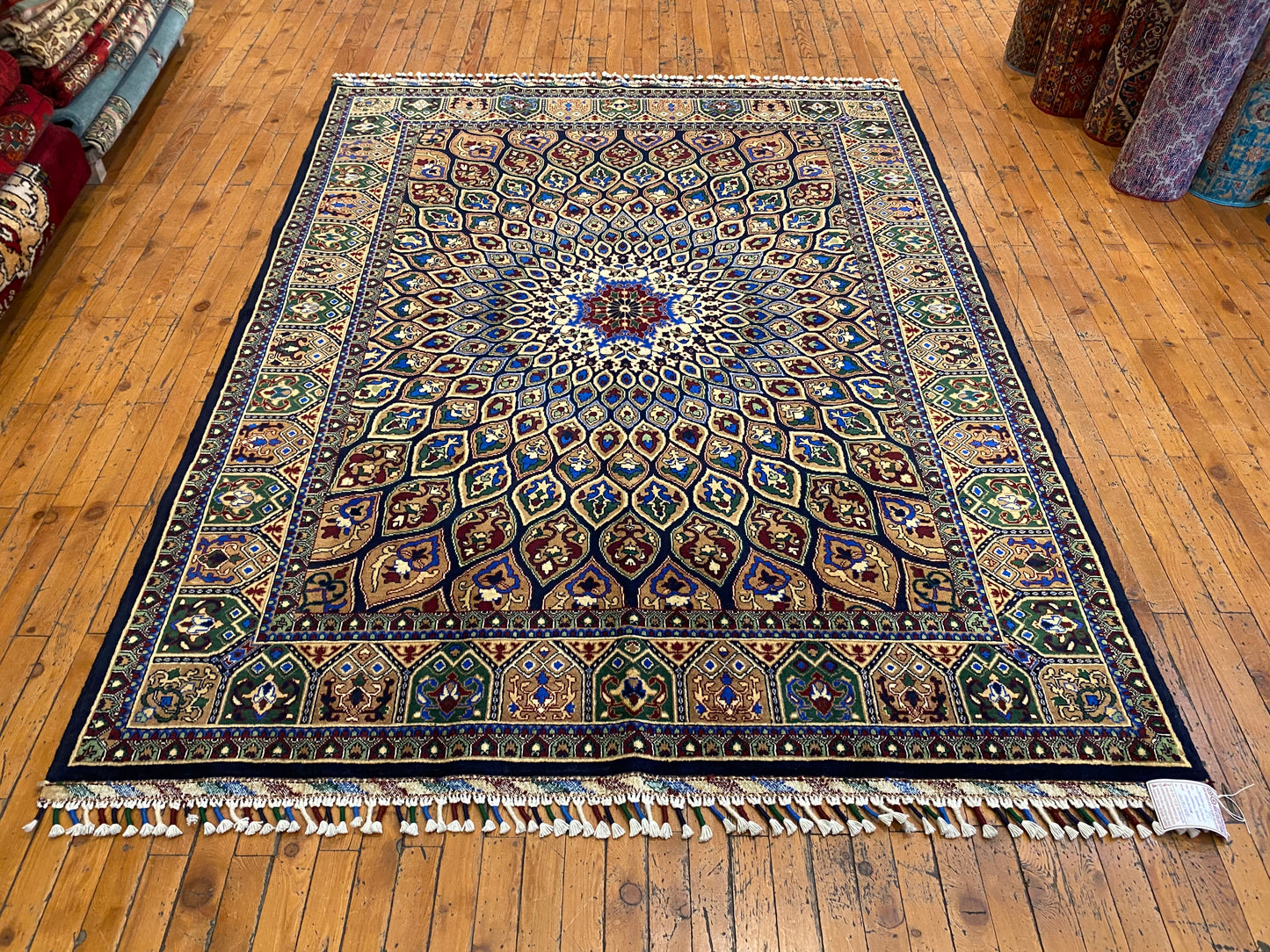 Luxurious Hand-Knotted Wool Oriental Carpet - Geometric Motif 5”x7”