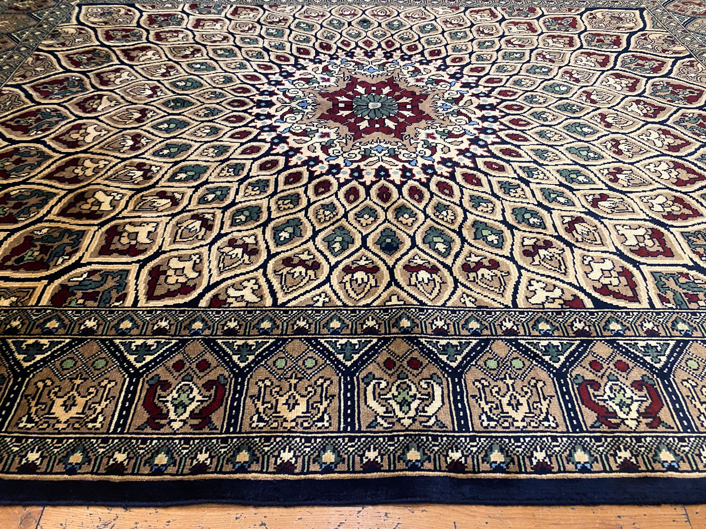 Hand-Knotted Pure Wool Oriental Rug with Geometric Pattern 5”x7”ft