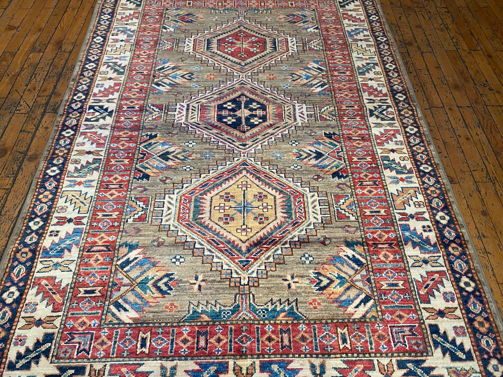 Geometric Design Handwoven Rug 4x6 ft Cappadocia Rug Collection