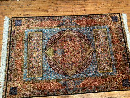 Luxury Turkish Silk Rug with Diamond Medallion Design 5''x7'' Cappadocia Rug Collection