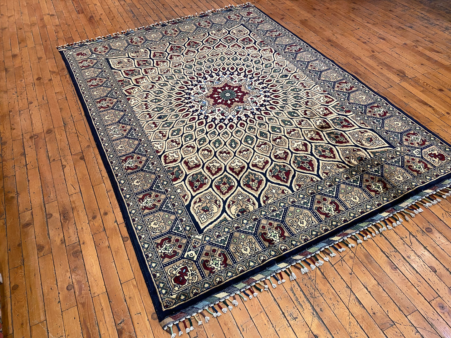 Hand-Knotted Pure Wool Oriental Rug with Geometric Pattern 5”x7”ft