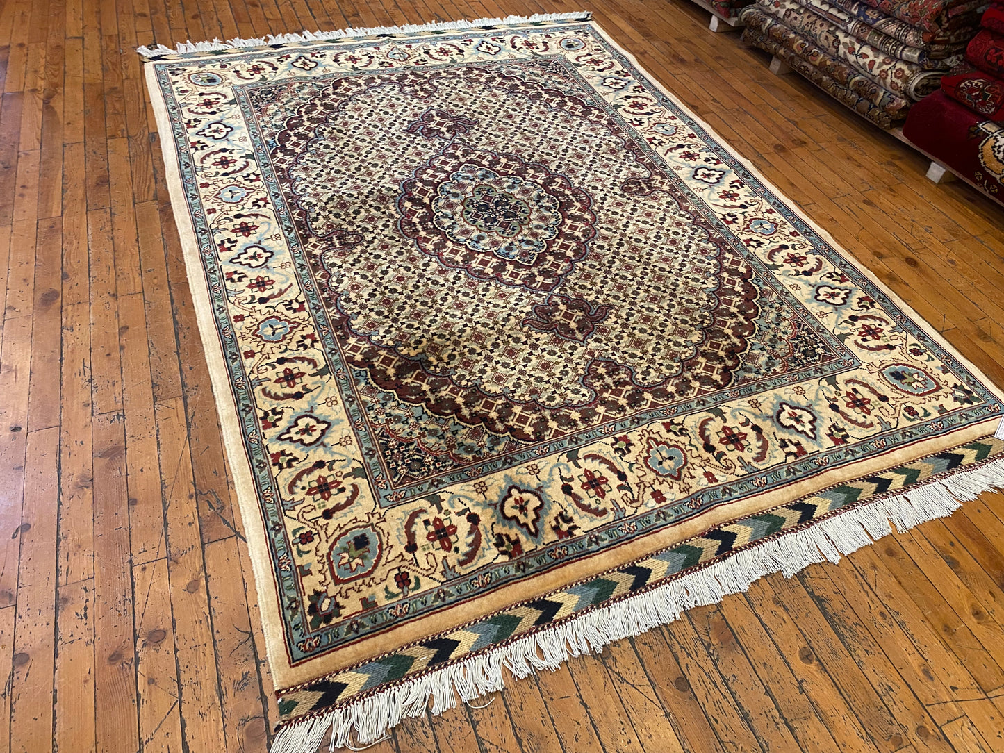 Authentic Geometric Pattern Wool Oriental Area Rug, Hand Knotted 5”x7”