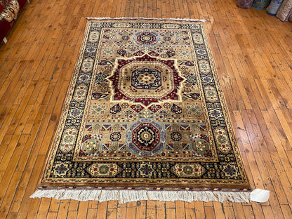 Hand-Knotted Wool Oriental Carpet with Geometric Pattern 4”x5’7”
