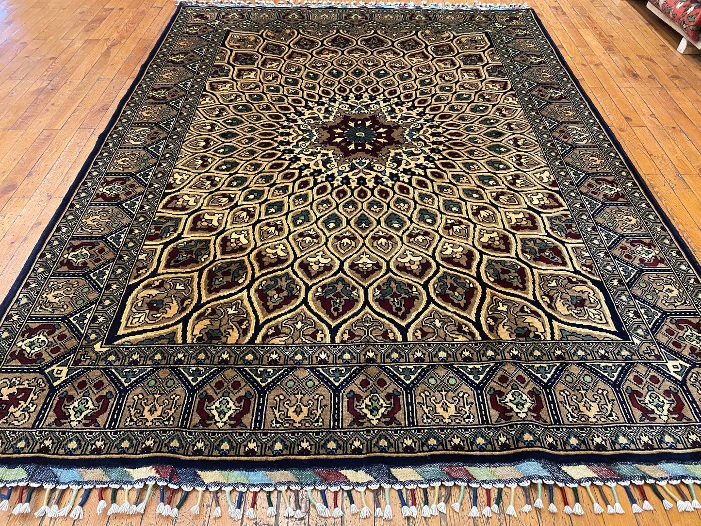 Hand-Knotted Pure Wool Oriental Rug with Geometric Pattern 5”x7”ft
