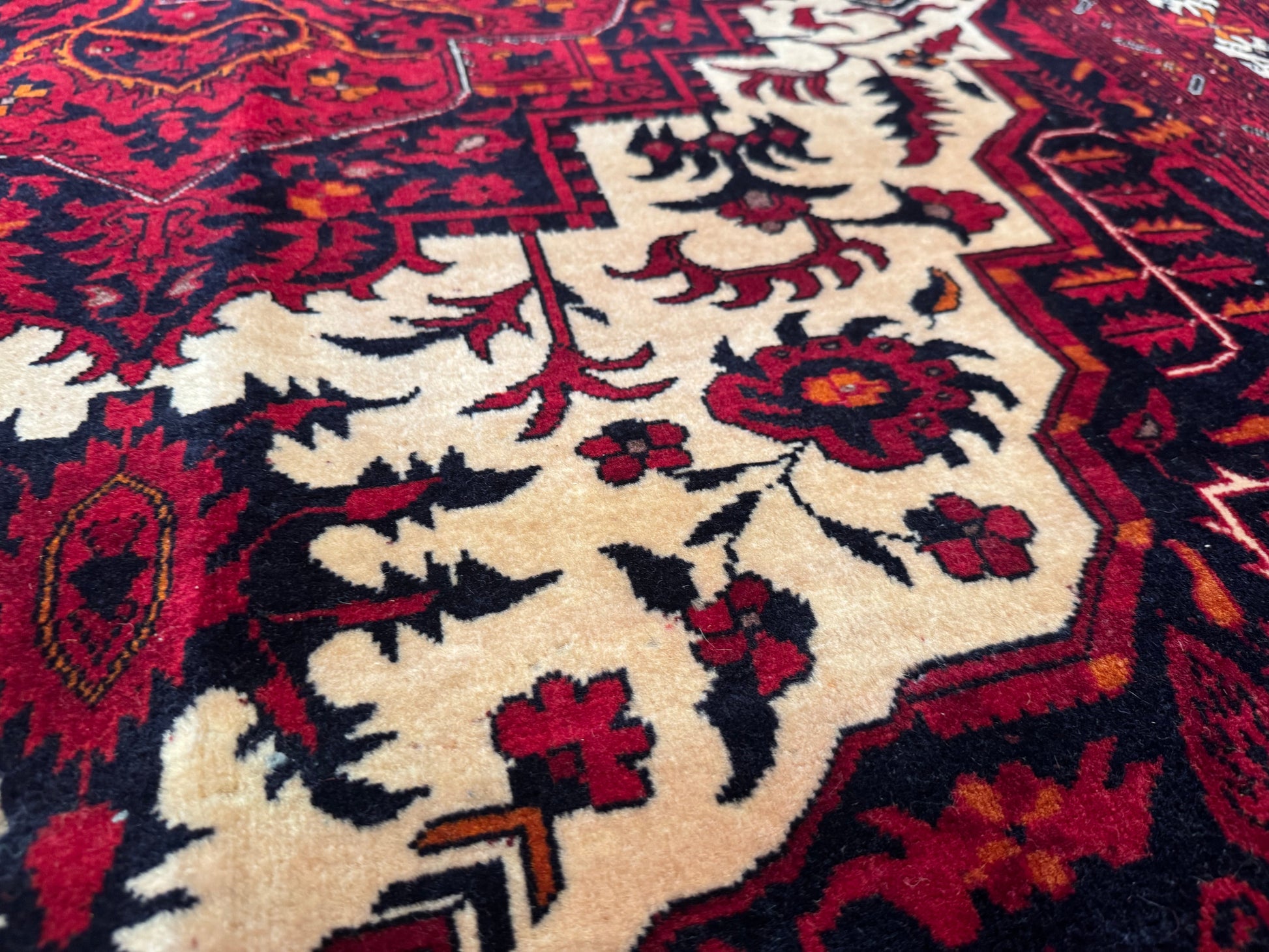 Deep Red Hand-Knotted Wool Rug – Vintage Floral Medallion Carpet 5x7ft Cappadocia Rug Collection