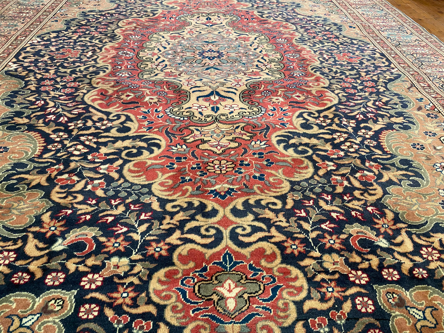 Cappadocia Handmade Turkish Area Rug 7x10 ft - Authentic Vintage Wool Carpet