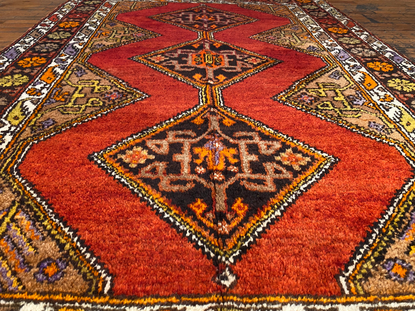 NATURAL RED CARPET Cappadocia Rug Collection