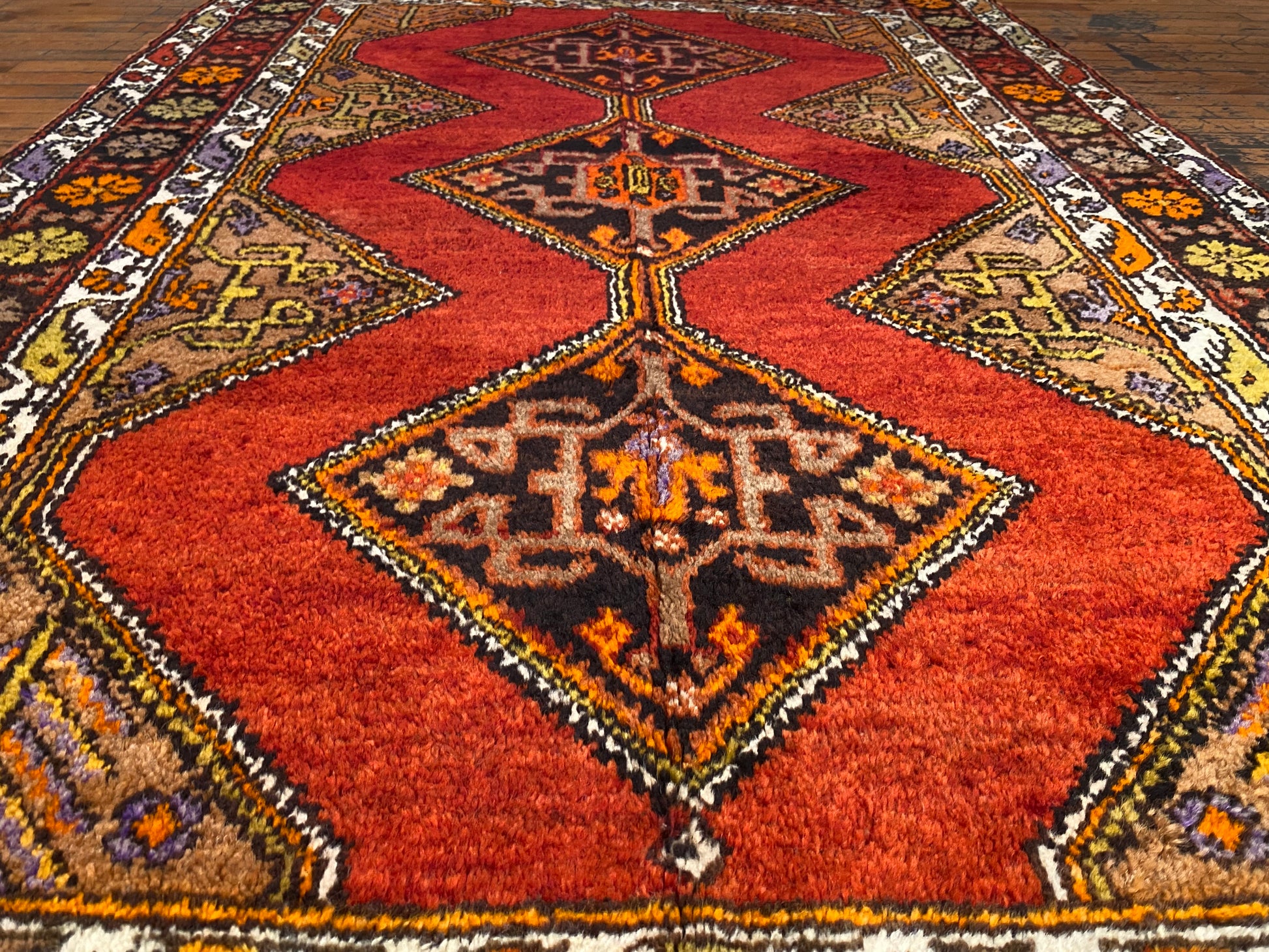 NATURAL RED CARPET Cappadocia Rug Collection