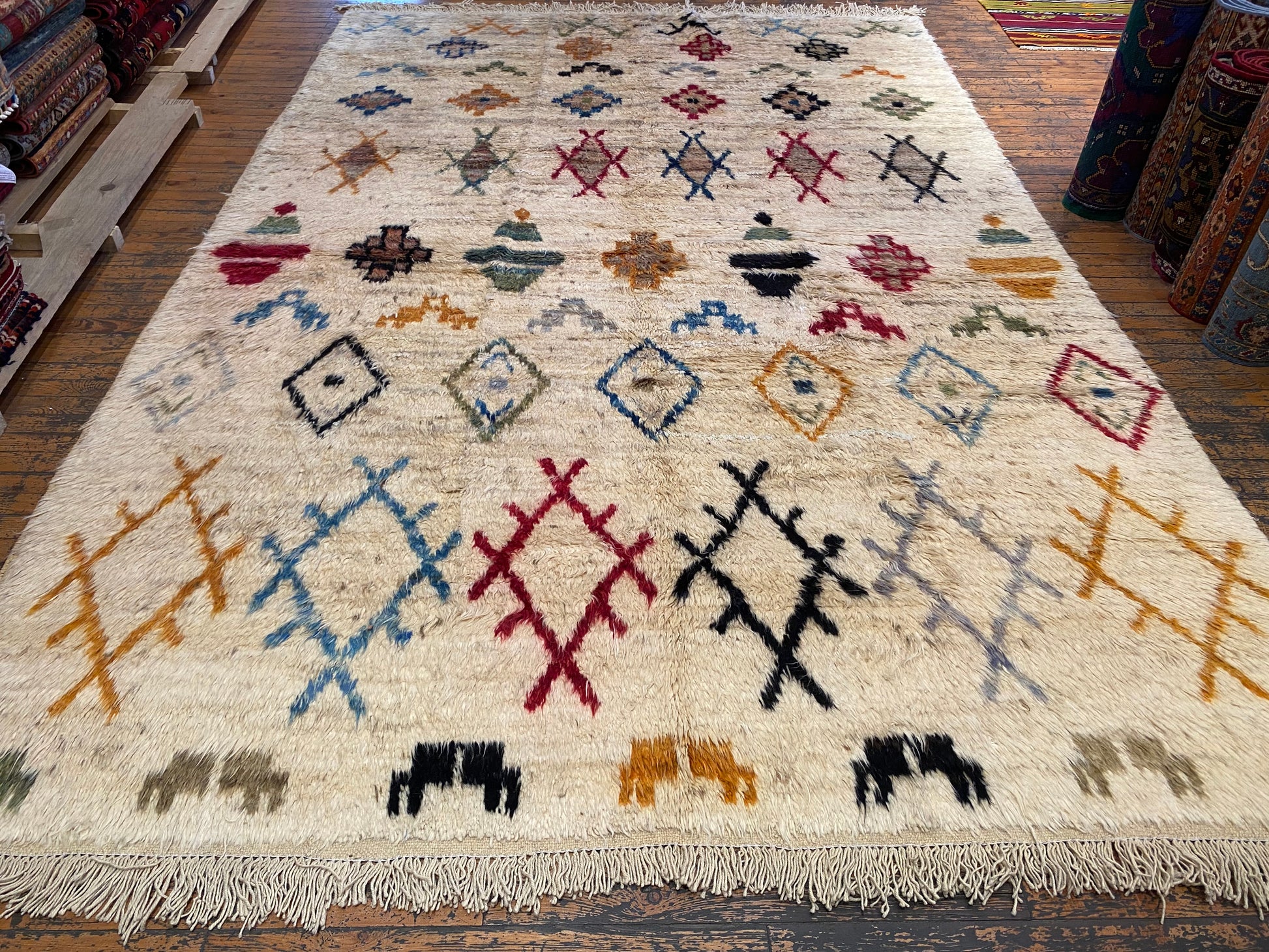 Extraordinary Area Turkish Handmade Rug Cappadocia Rug Collection