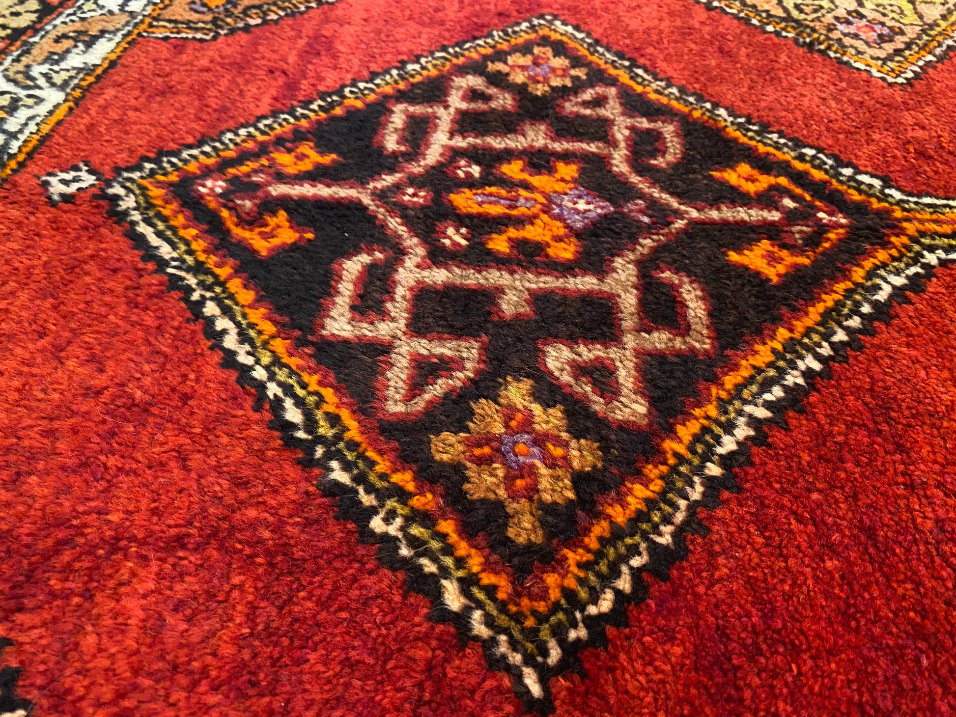 NATURAL RED CARPET Cappadocia Rug Collection