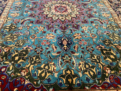 Hand-Knotted Wool Oriental Rug Featuring Geometric Design 5”x7”