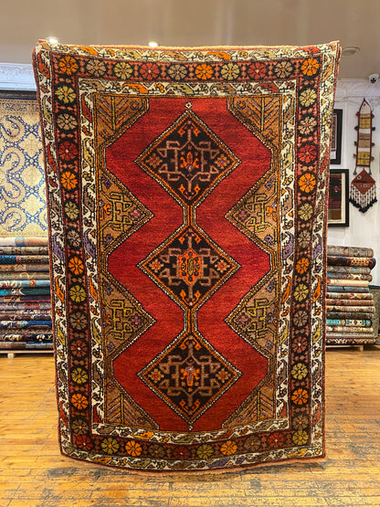 NATURAL RED CARPET Cappadocia Rug Collection