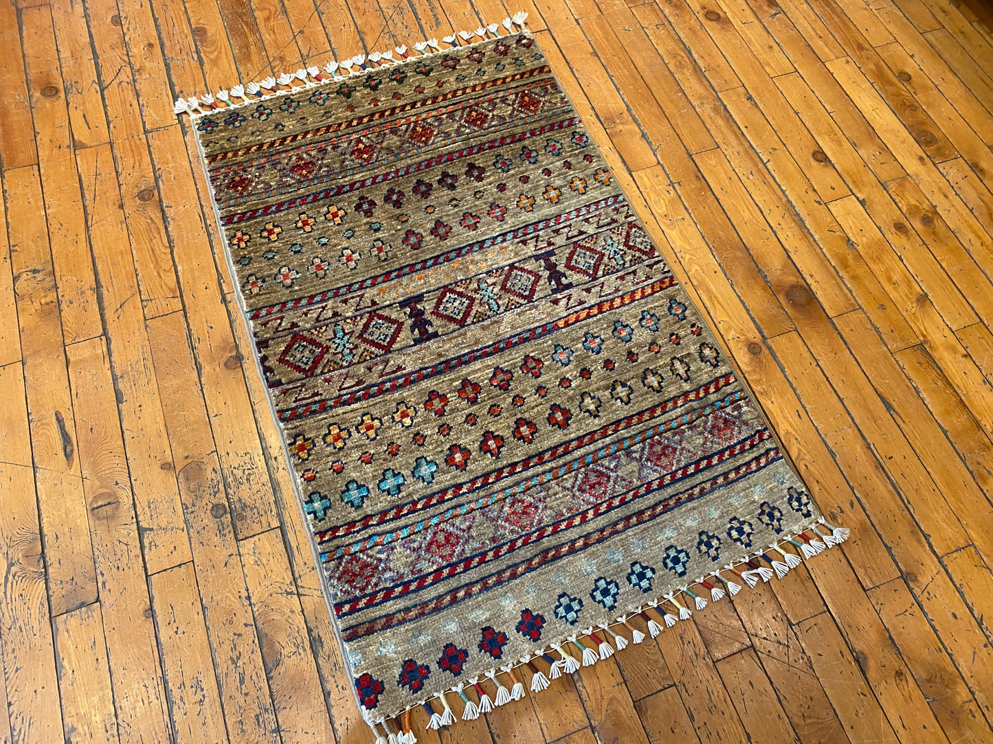 Geometric Entryway Carpet - Handmade Turkish Rug 2x3 ft