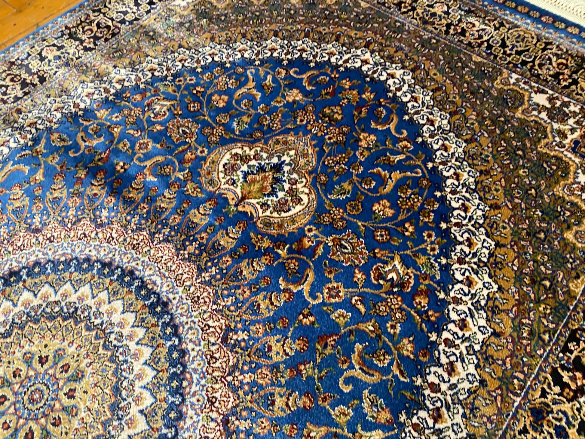 Medallion Traditional Turkish Silk Rug 3x5 ft - Hereke Quality Cappadocia Rug Collection