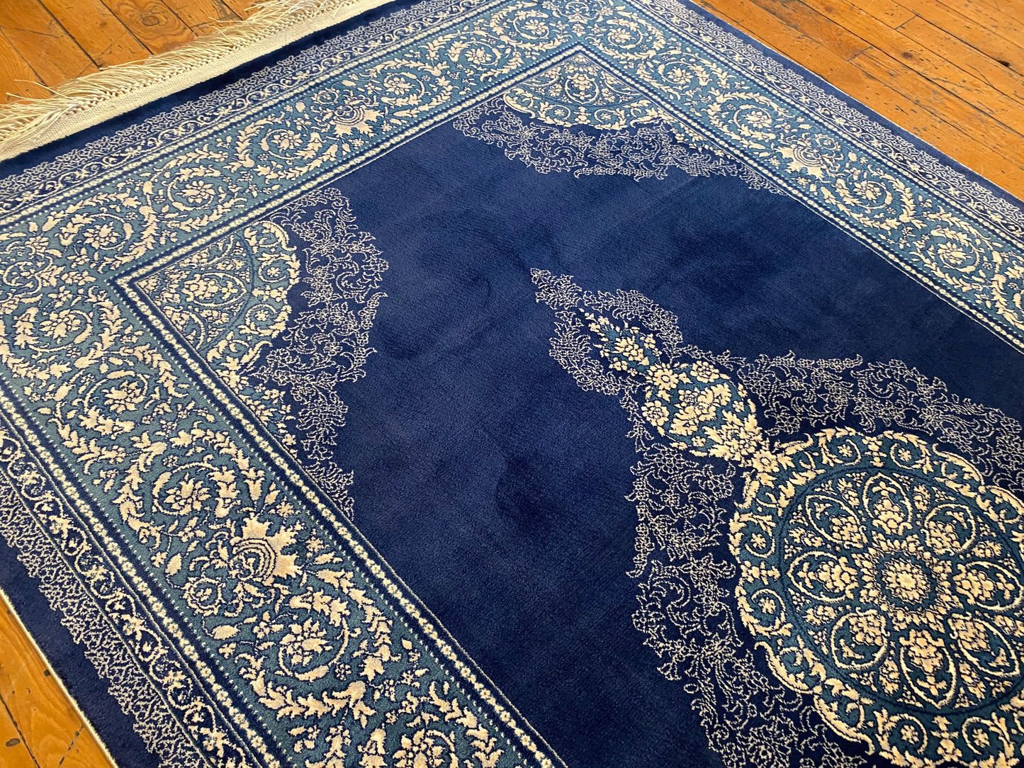 Elegant Turkish Blue Medallion Silk Rug 2’11”x5”