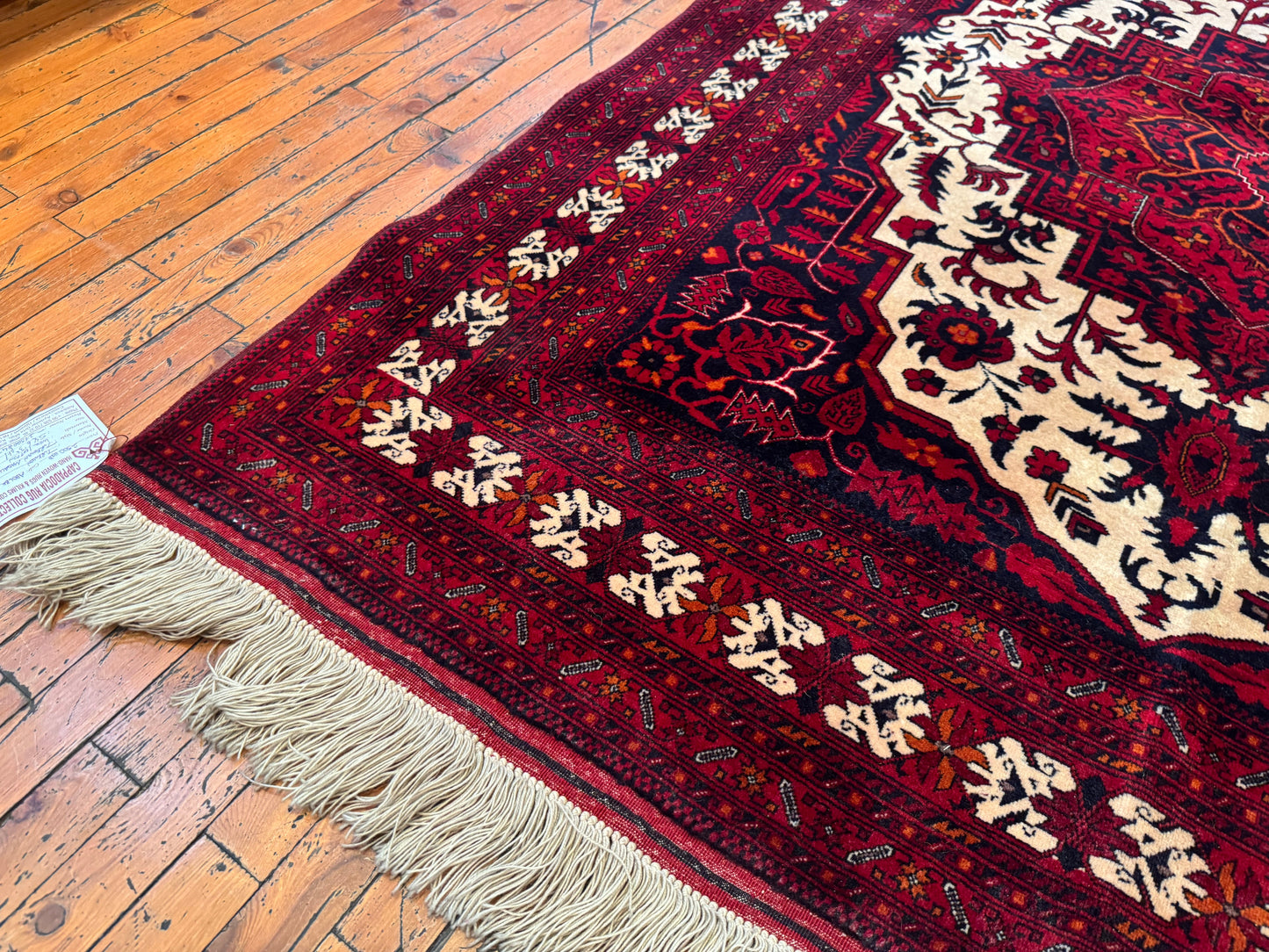 Deep Red Hand-Knotted Wool Rug – Vintage Floral Medallion Carpet 5x7ft Cappadocia Rug Collection